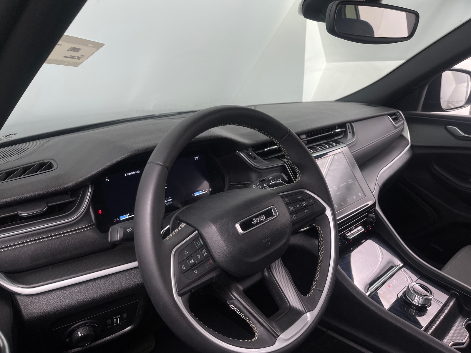 Thumbnail: 2024 Jeep Grand Cherokee - 3
