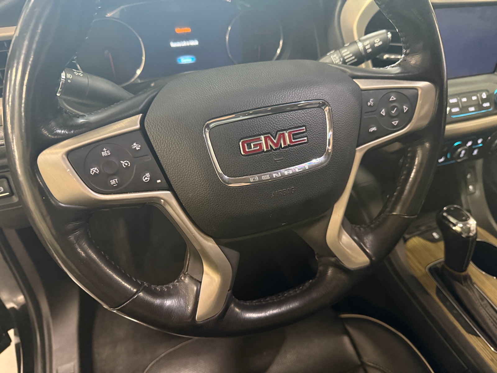 Thumbnail: 2019 GMC Acadia - 4