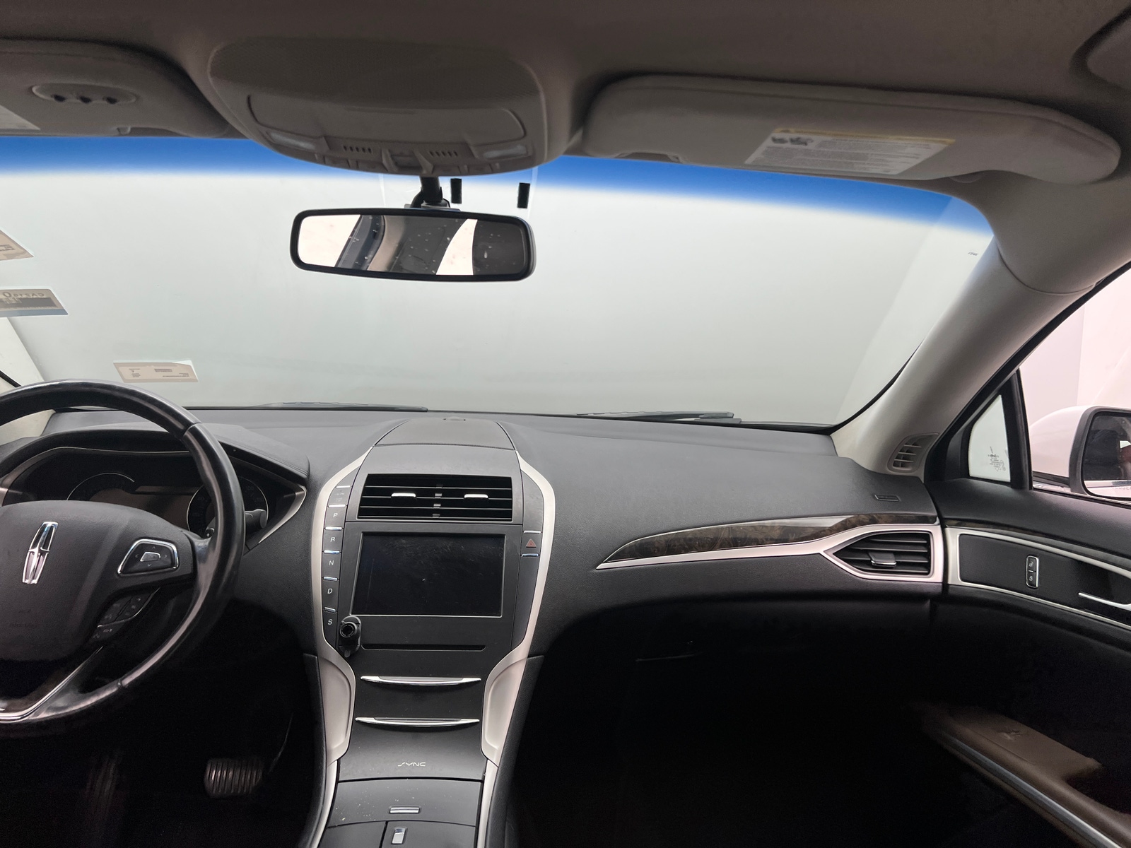 Thumbnail: 2016 Lincoln MKZ - 3