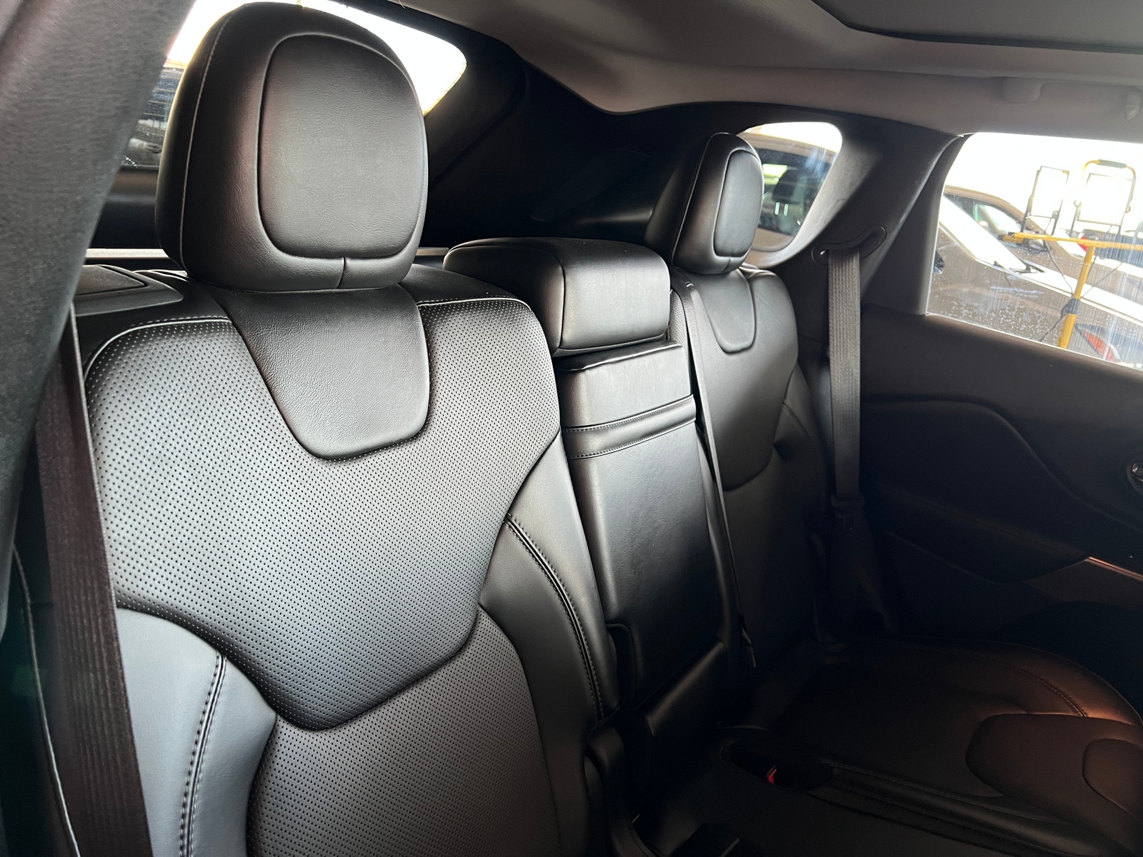 Thumbnail: 2019 Jeep Cherokee - 5