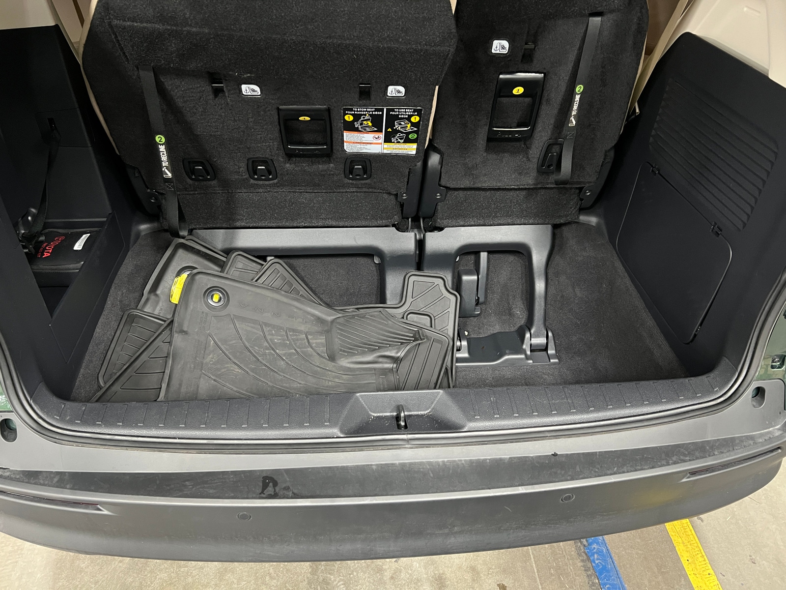 Thumbnail: 2024 Toyota Sienna - 7