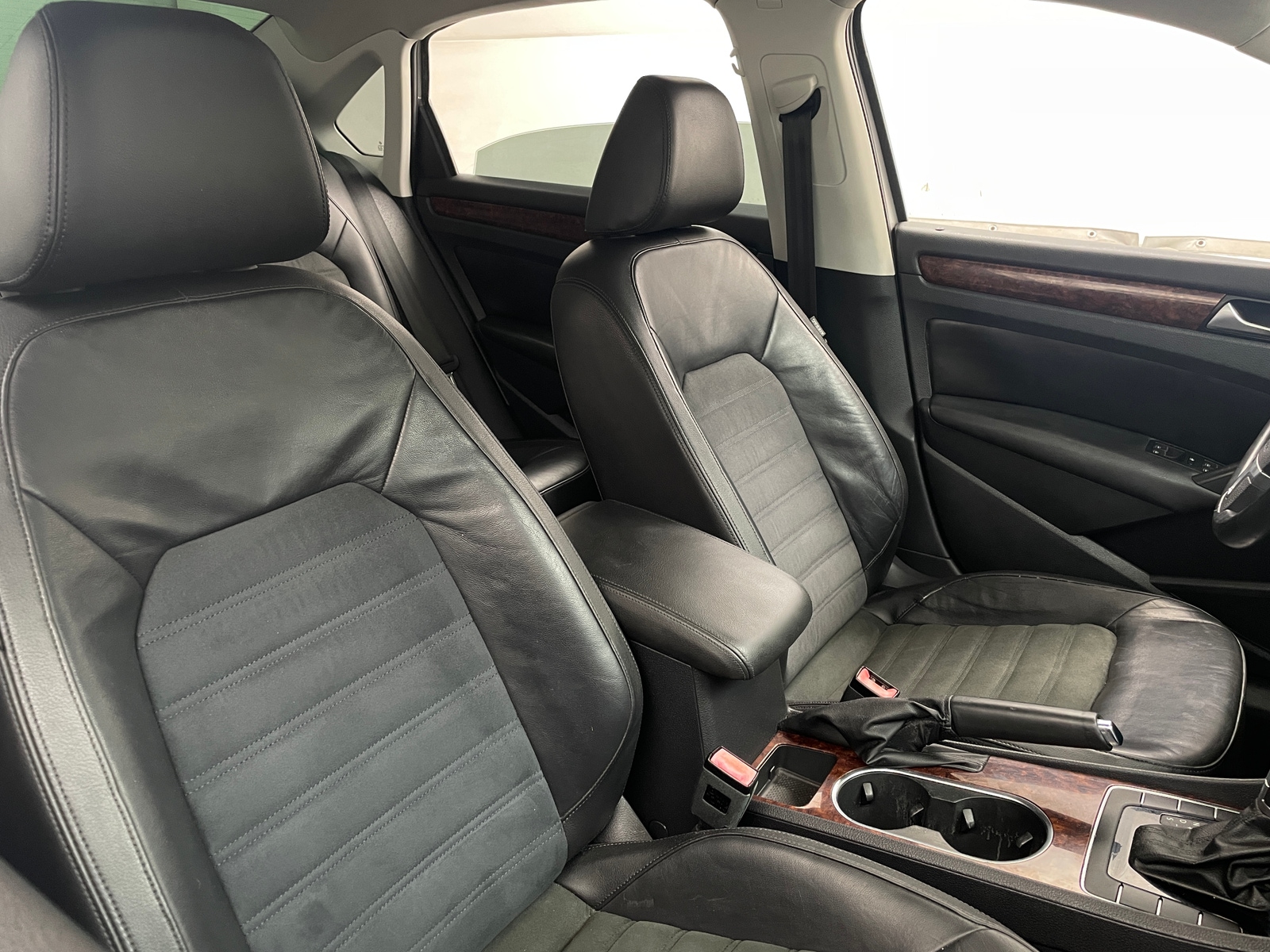 Thumbnail: 2013 Volkswagen Passat - 2