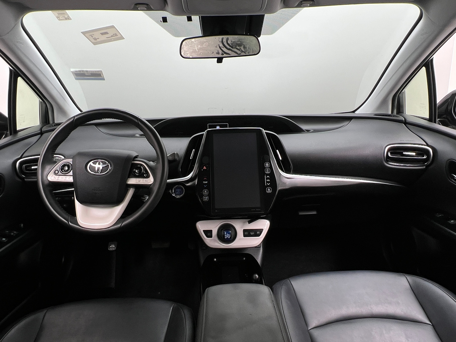 Thumbnail: 2017 Toyota Prius Prime - 3