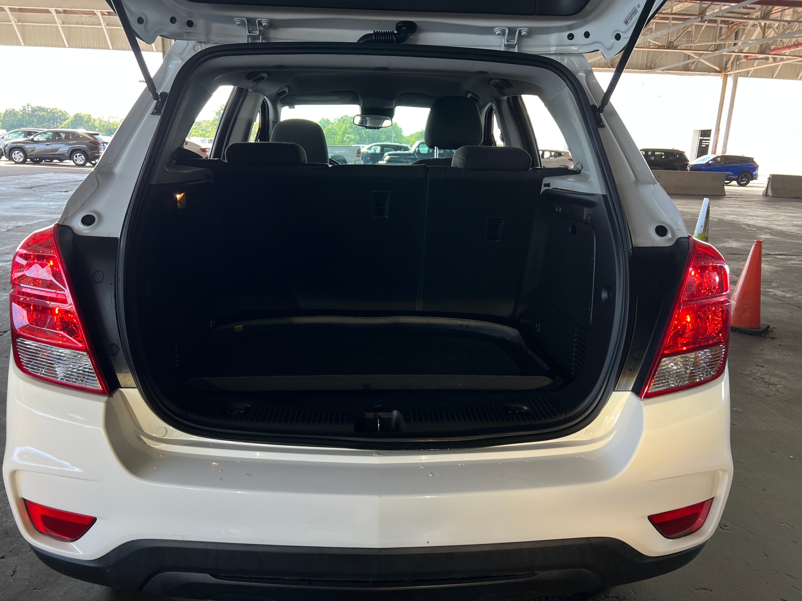 Thumbnail: 2018 Chevrolet Trax - 7