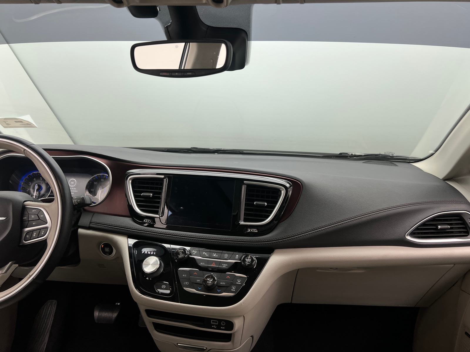 Thumbnail: 2018 Chrysler Pacifica - 2