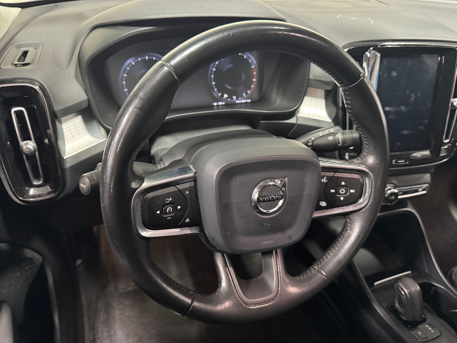 Thumbnail: 2020 Volvo XC40 - 5