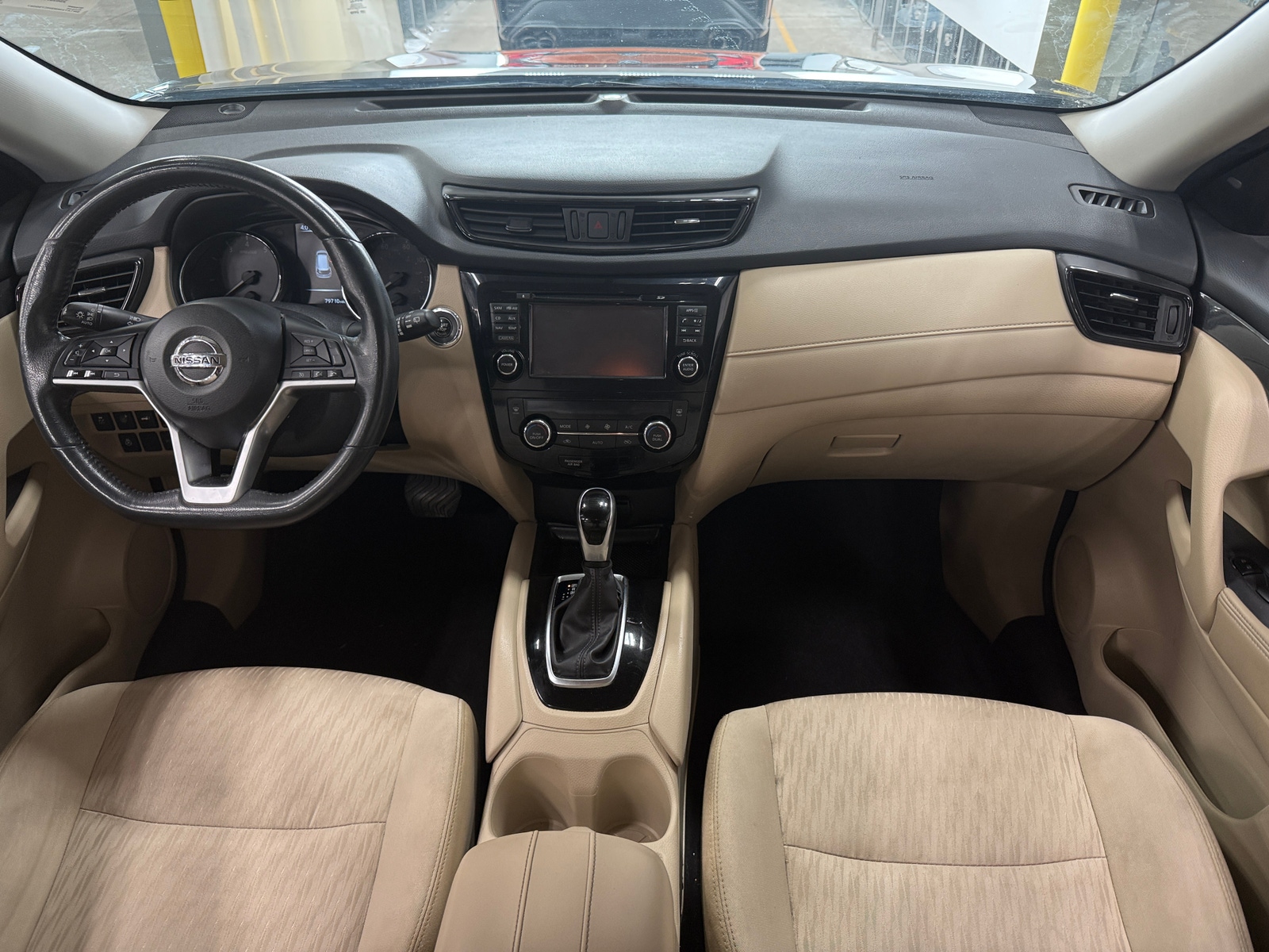 Thumbnail: 2017 Nissan Rogue - 3