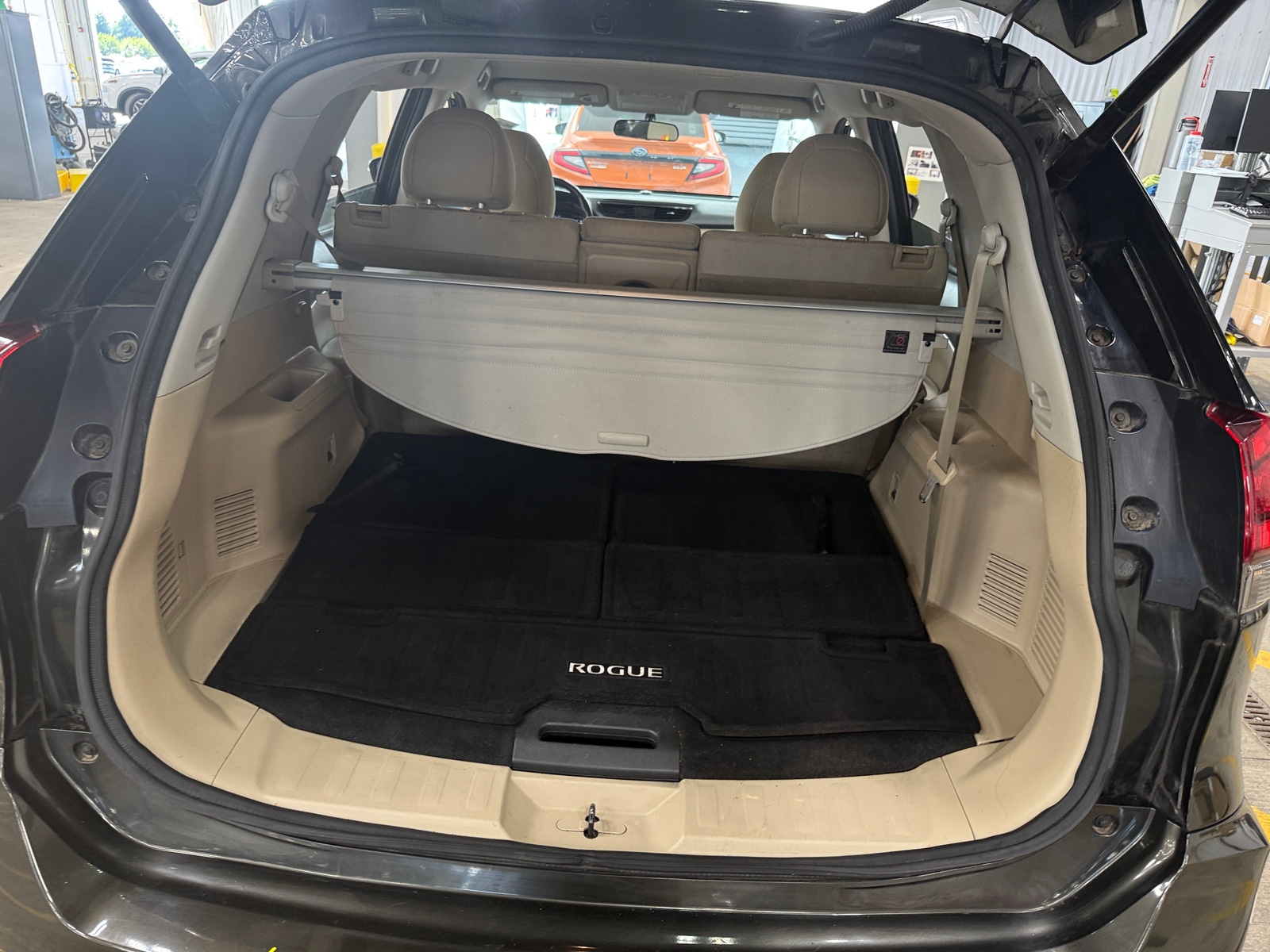 Thumbnail: 2017 Nissan Rogue - 7