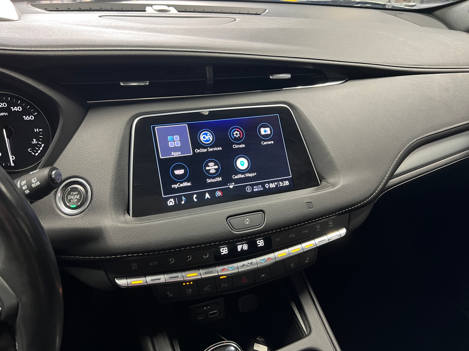 Thumbnail: 2020 Cadillac XT4 - 3