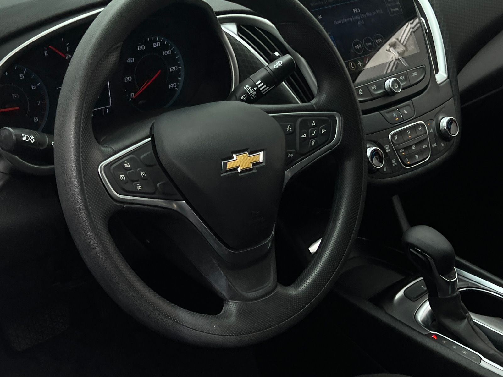 Thumbnail: 2022 Chevrolet Malibu - 5