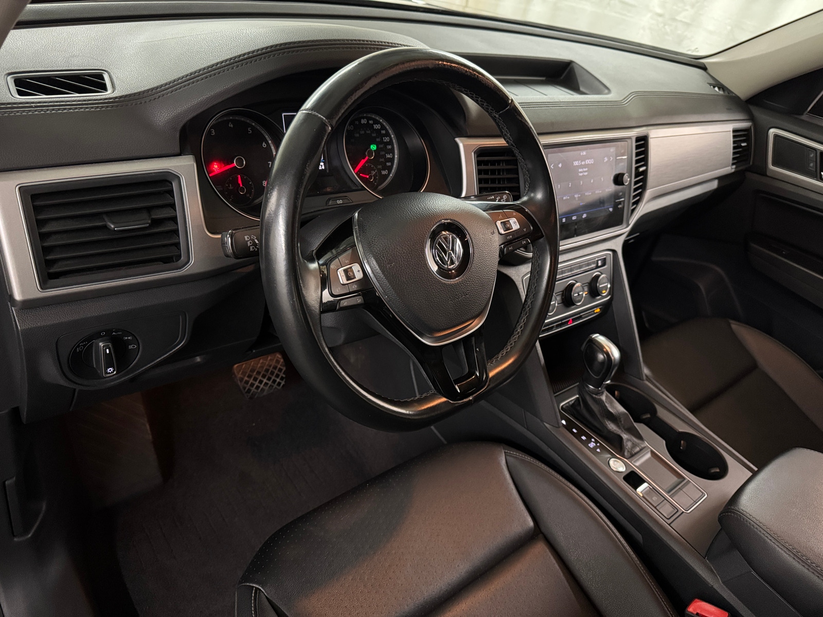 Thumbnail: 2019 Volkswagen Atlas - 2