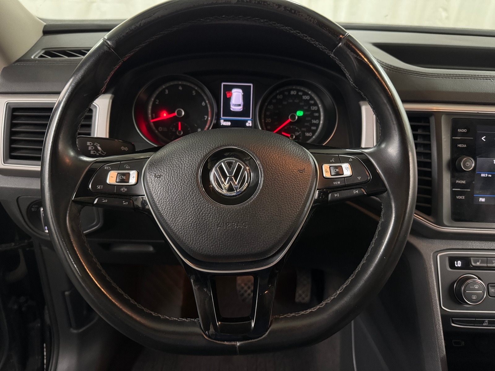 Thumbnail: 2019 Volkswagen Atlas - 4