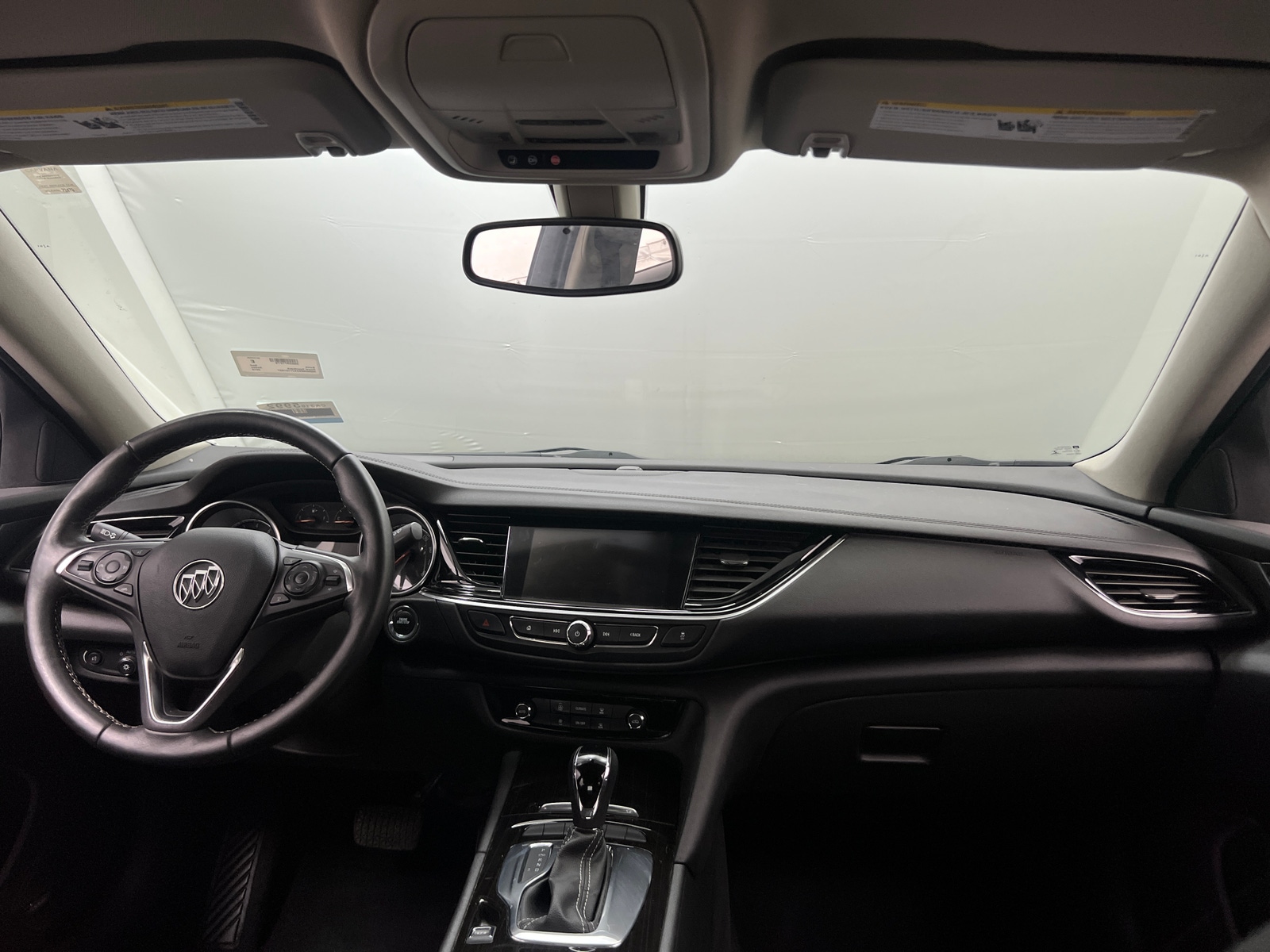 Thumbnail: 2018 Buick Regal - 3