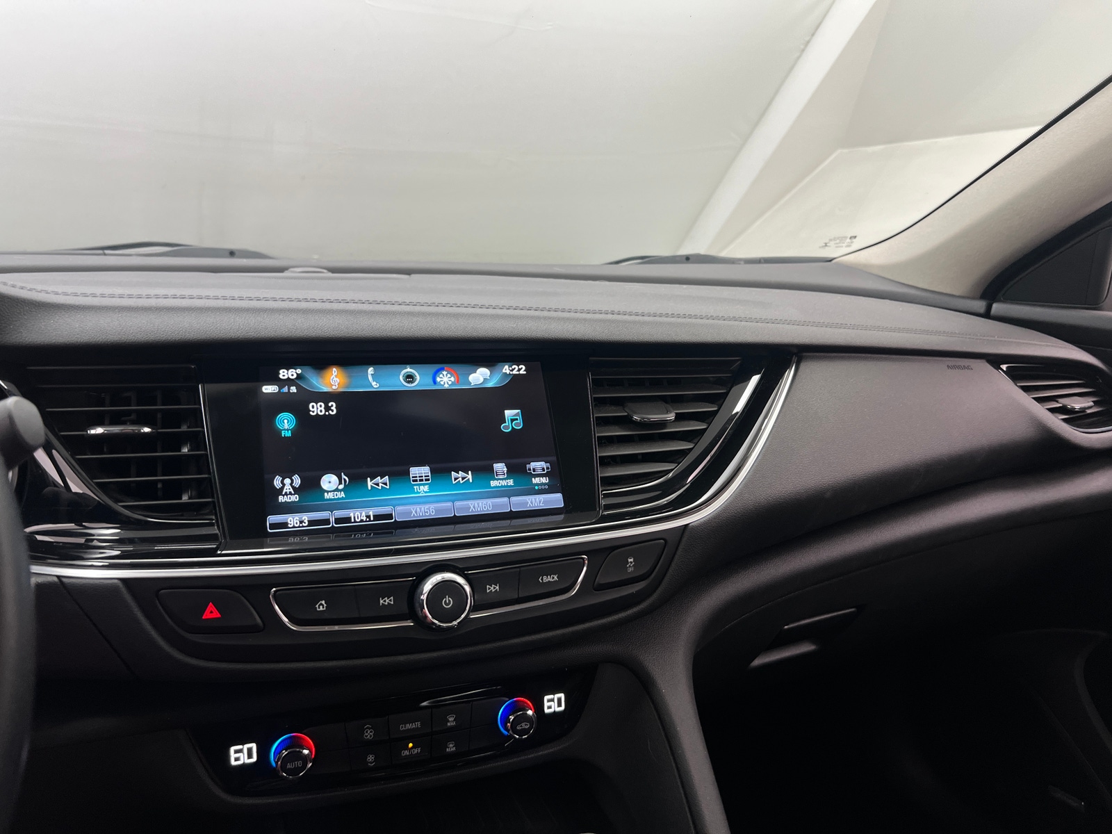 Thumbnail: 2018 Buick Regal - 4