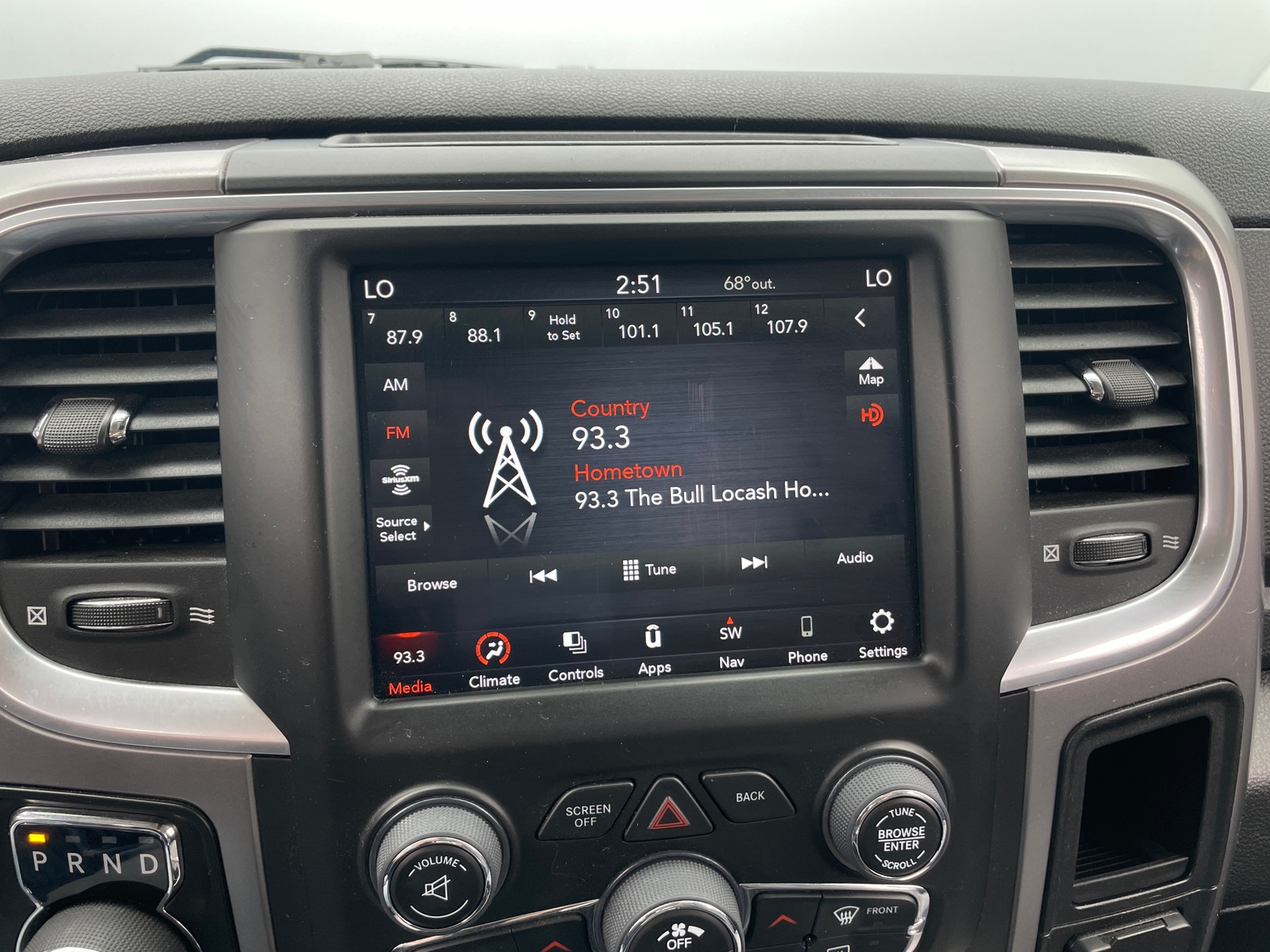 Thumbnail: 2023 RAM 1500 Classic - 4