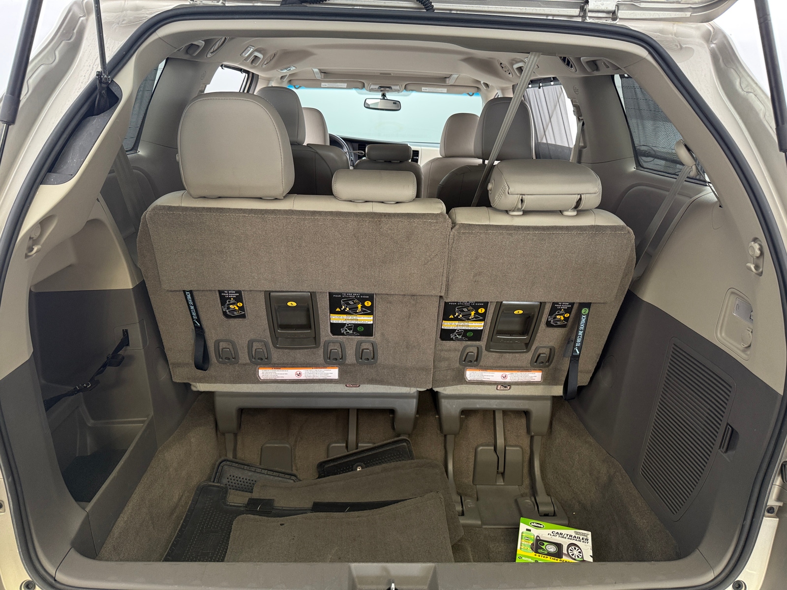 Thumbnail: 2017 Toyota Sienna - 6