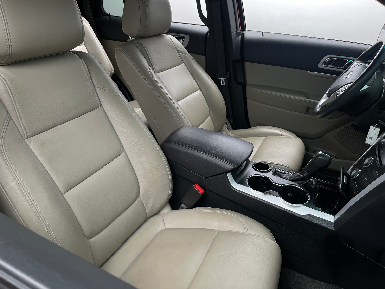 Thumbnail: 2014 Ford Explorer - 2