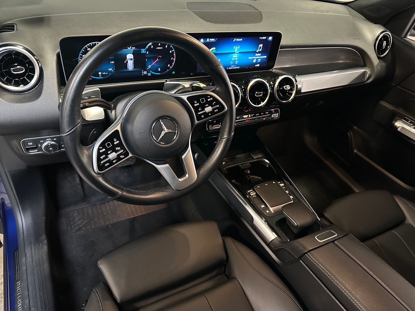 Thumbnail: 2021 Mercedes-Benz GLB - 2