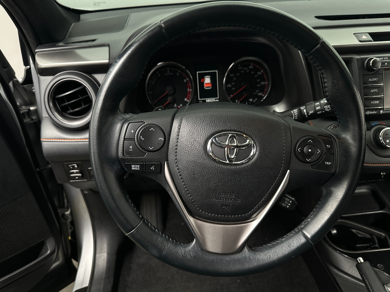 Thumbnail: 2016 Toyota RAV4 - 4