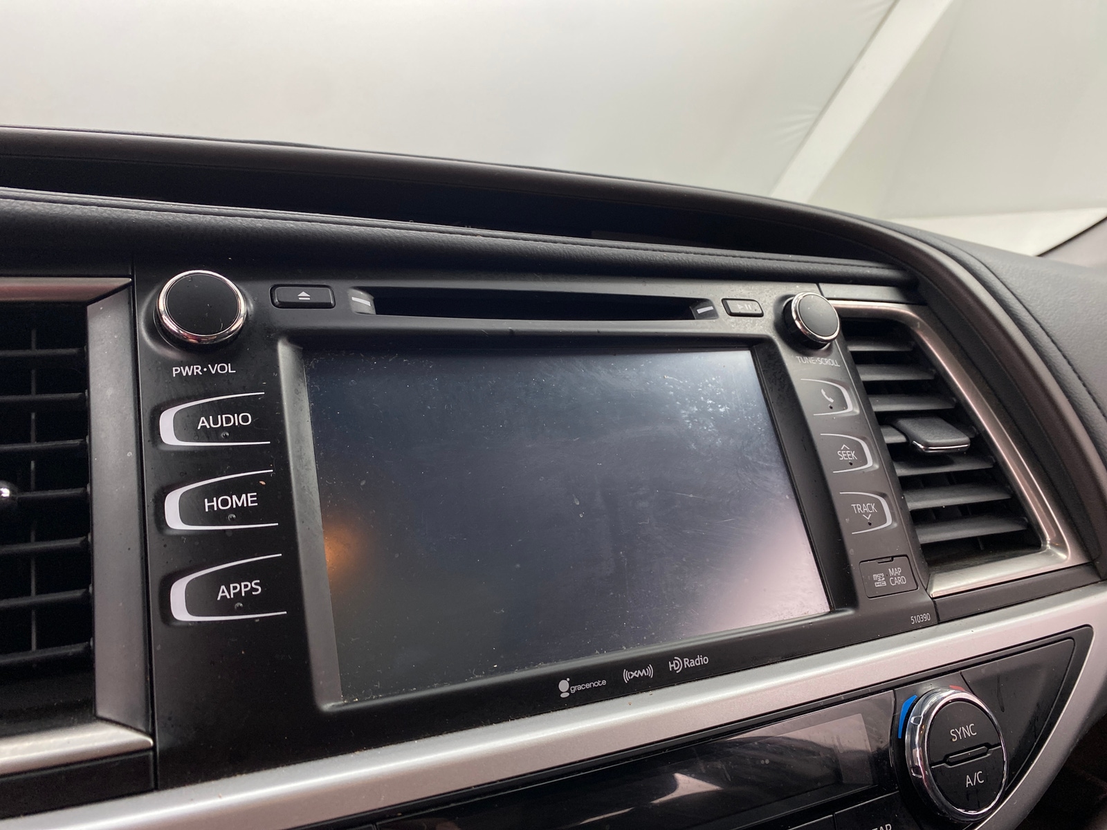 Thumbnail: 2019 Toyota Highlander - 3