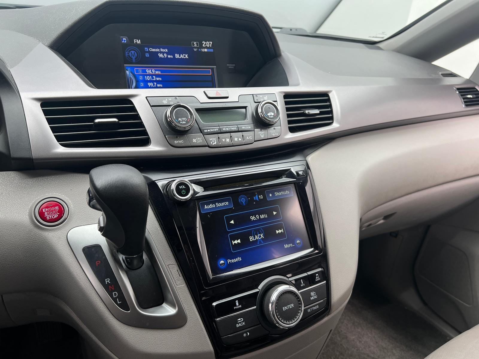 Thumbnail: 2015 Honda Odyssey - 3