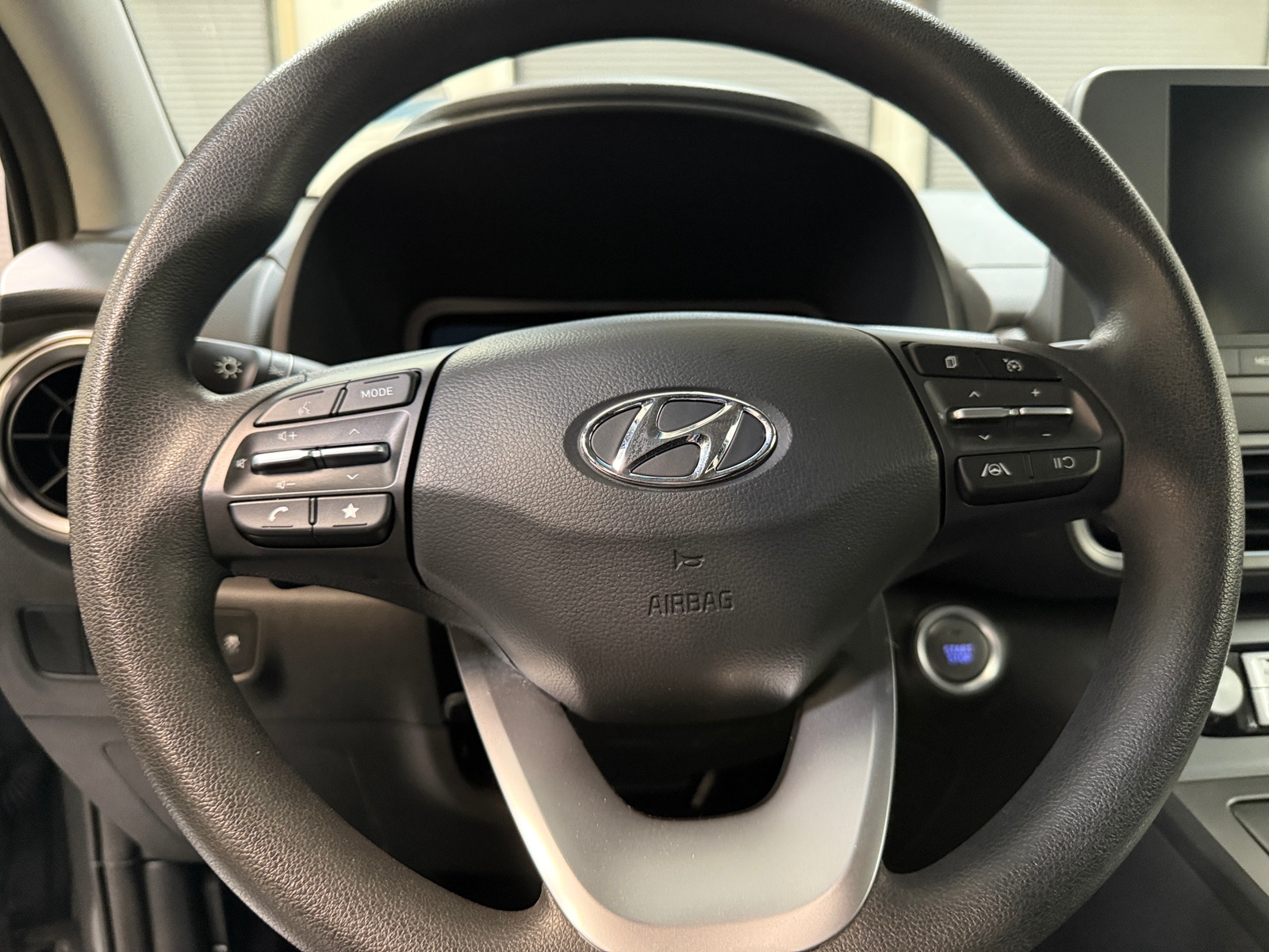 Thumbnail: 2023 Hyundai Kona - 5