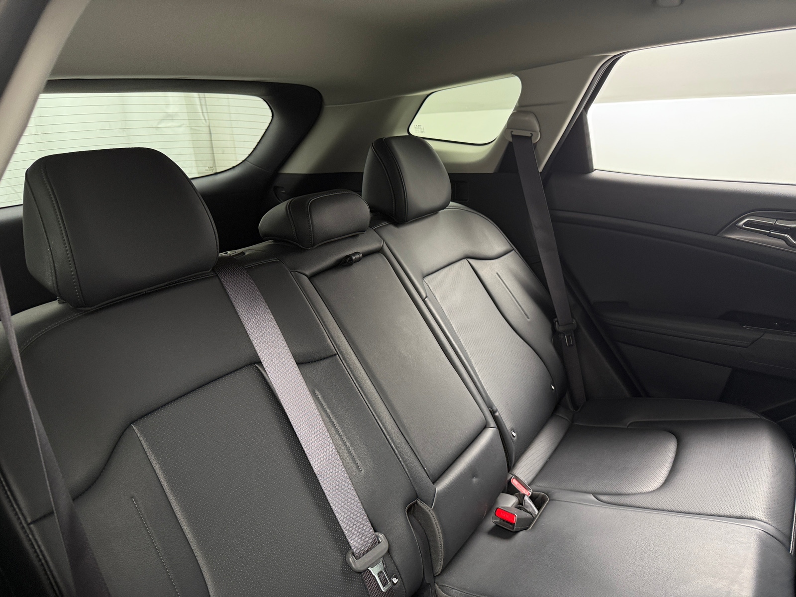 Thumbnail: 2023 Kia Sportage - 5