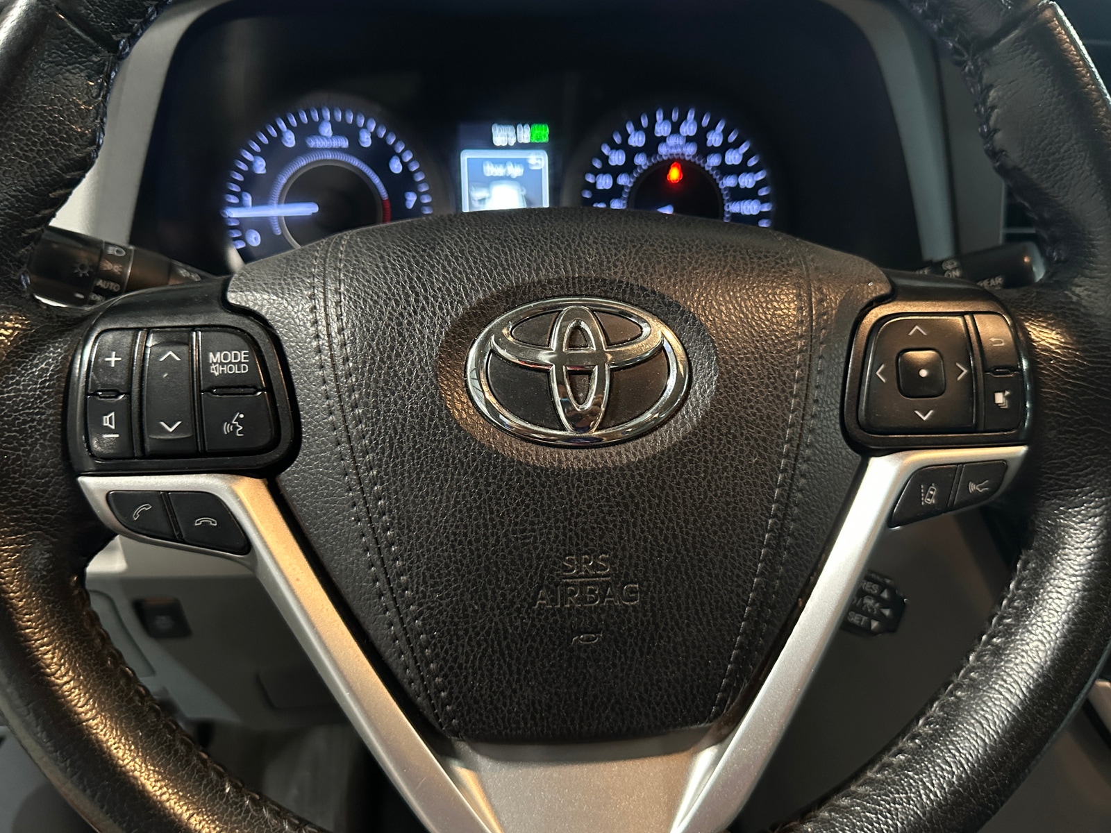Thumbnail: 2020 Toyota Sienna - 4