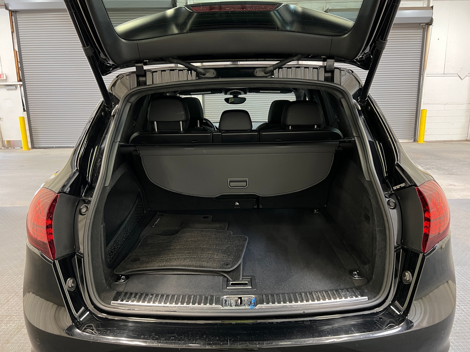 Thumbnail: 2013 Porsche Cayenne - 6