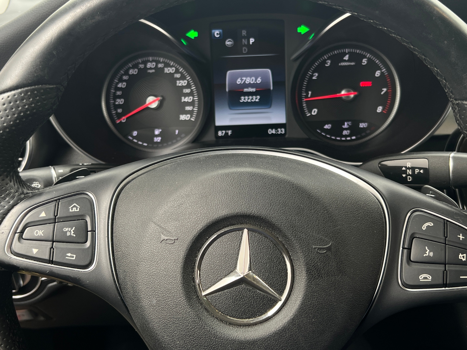 Thumbnail: 2016 Mercedes-Benz GLC - 4