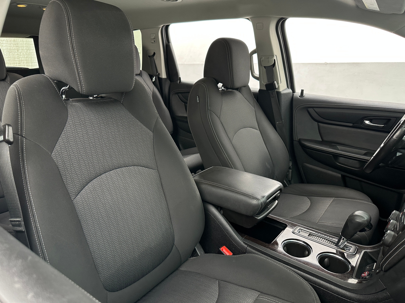 Thumbnail: 2017 Chevrolet Traverse - 2