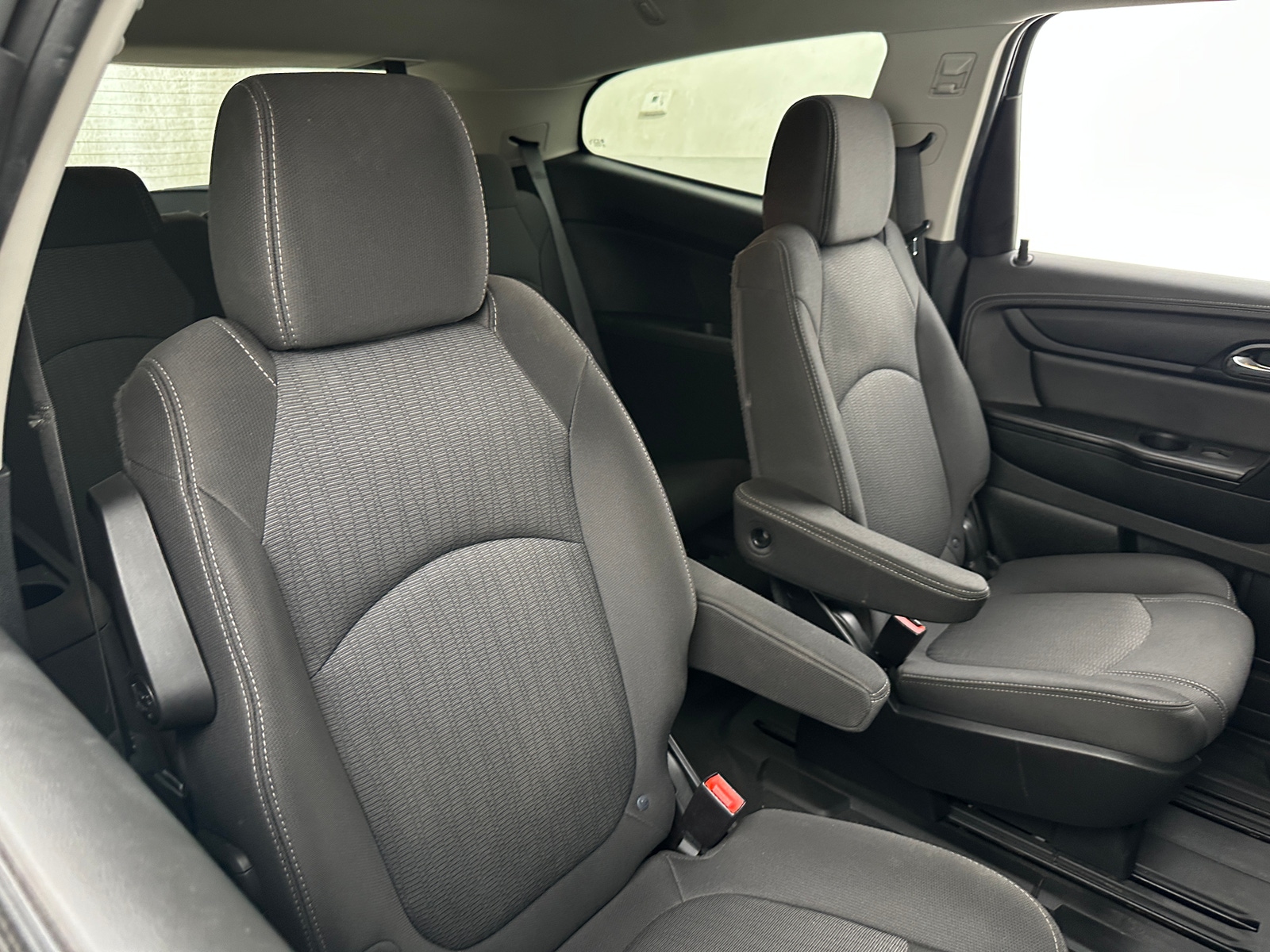 Thumbnail: 2017 Chevrolet Traverse - 6