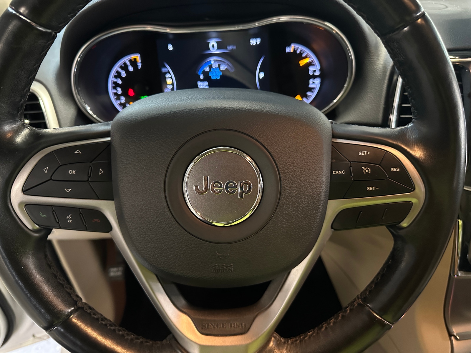 Thumbnail: 2020 Jeep Grand Cherokee - 4