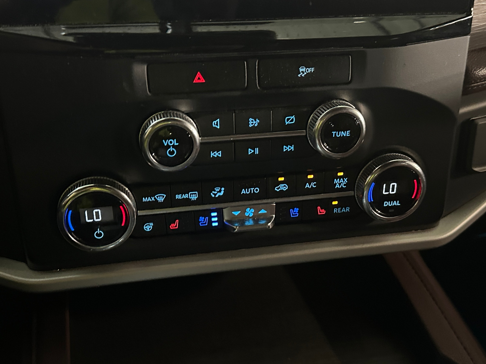 Thumbnail: 2023 Ford Expedition MAX - 4