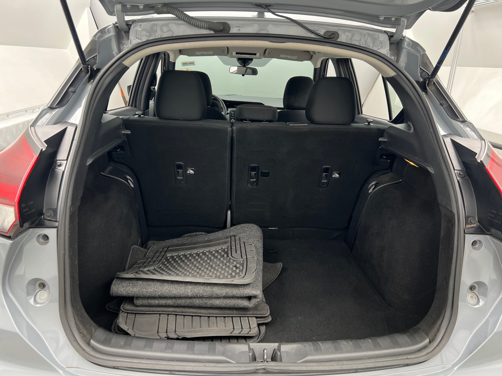 Thumbnail: 2021 Nissan Kicks - 7