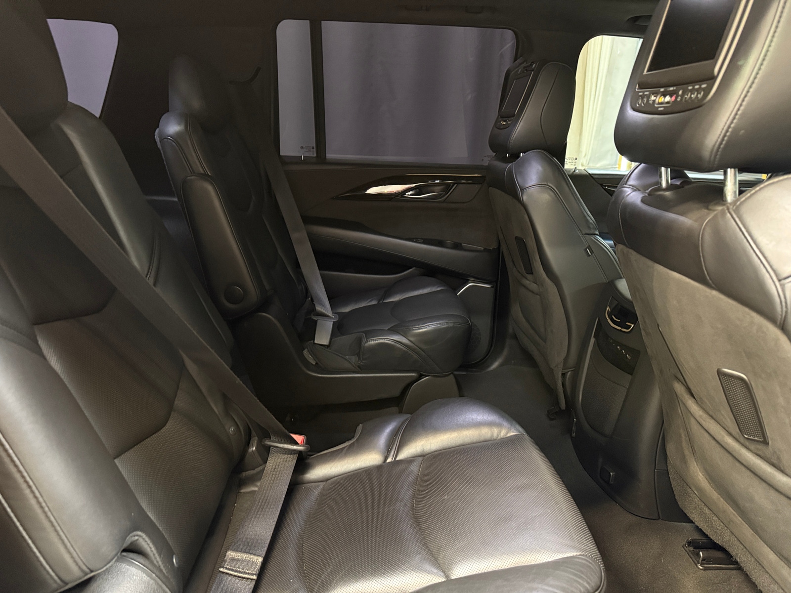 Thumbnail: 2019 Cadillac Escalade - 5