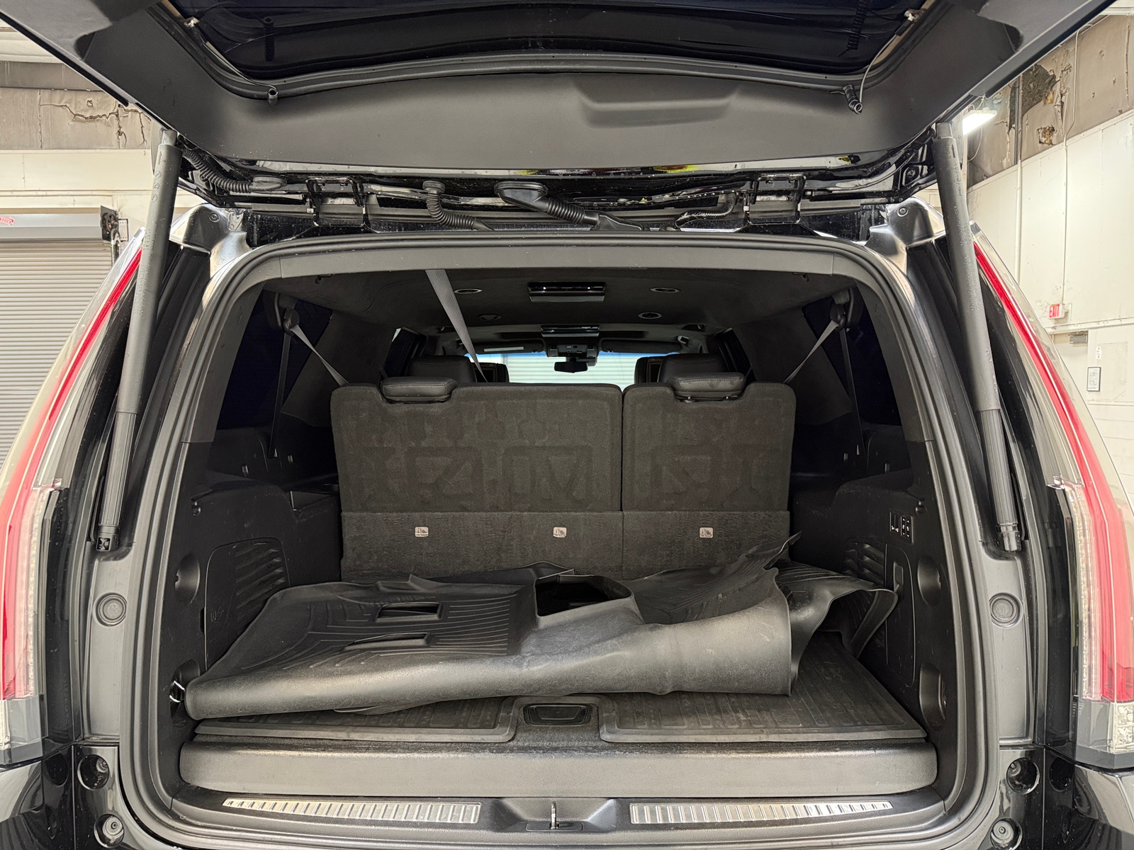 Thumbnail: 2019 Cadillac Escalade - 6