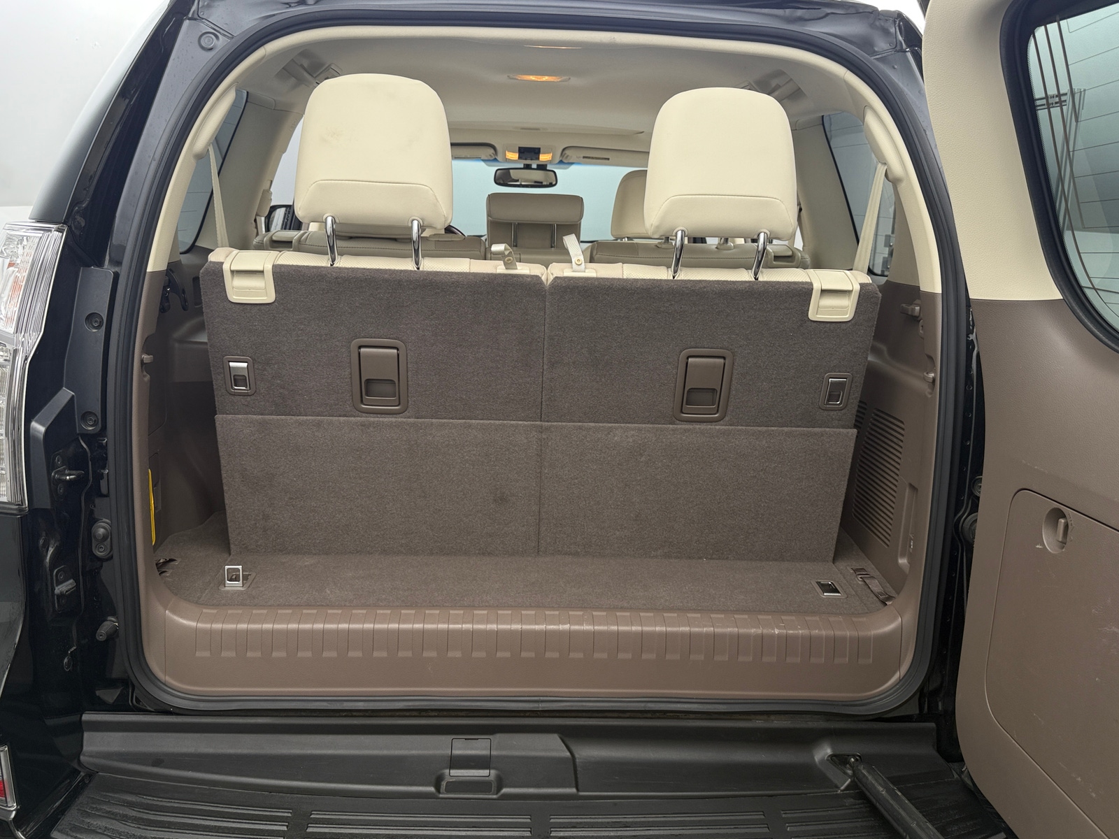 Thumbnail: 2019 Lexus GX - 6