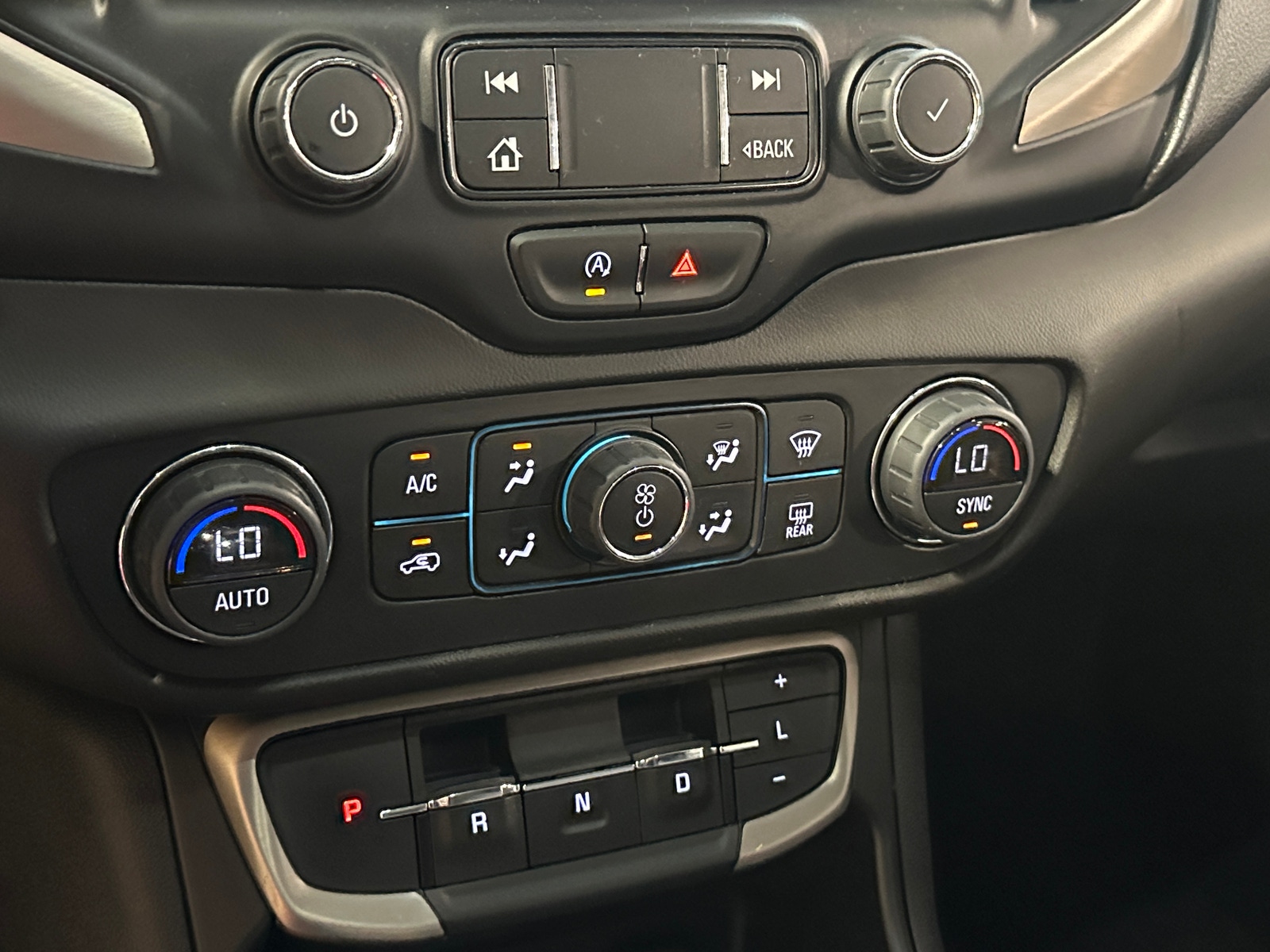 Thumbnail: 2022 GMC Terrain - 3