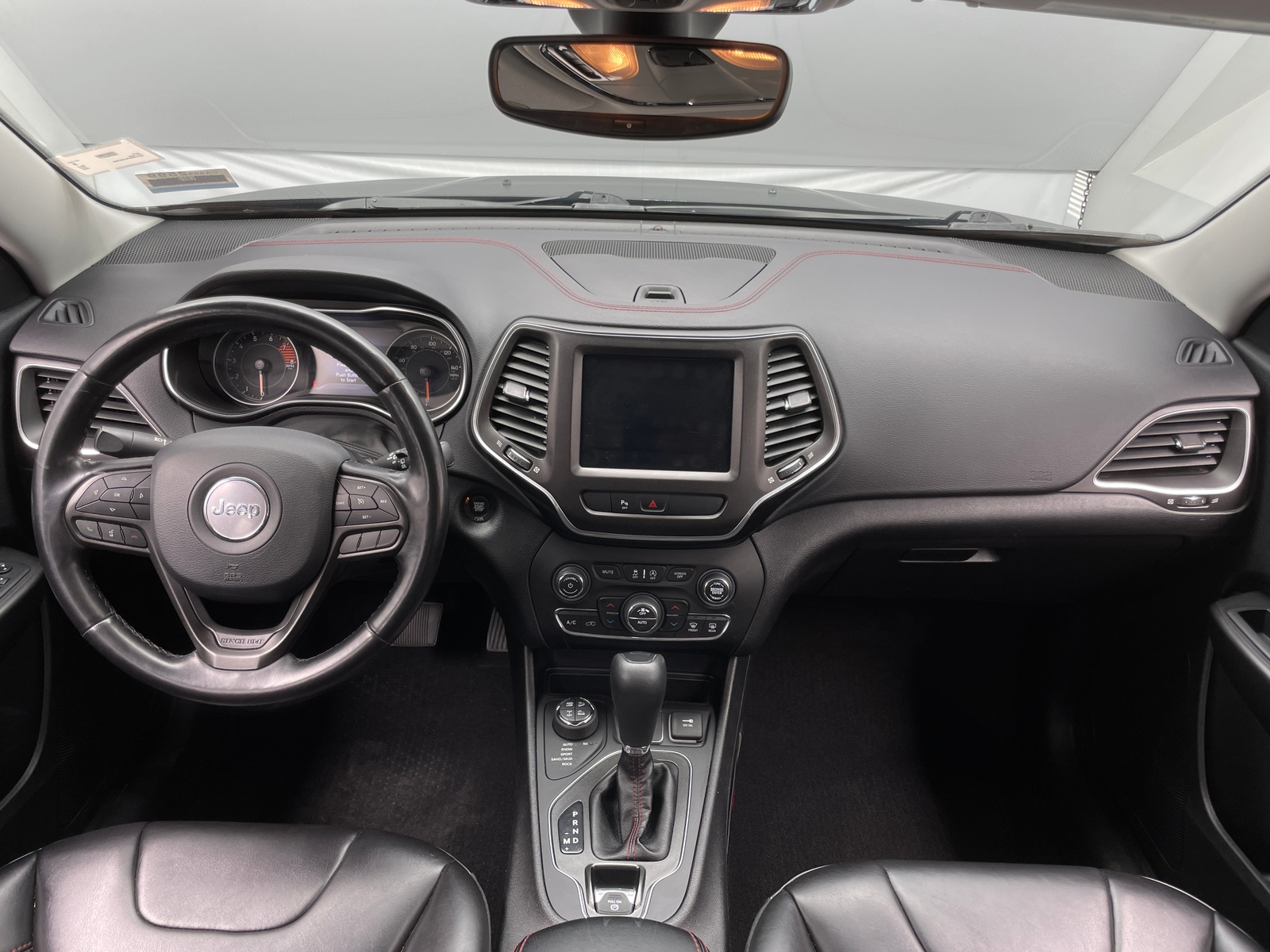 Thumbnail: 2020 Jeep Cherokee - 3