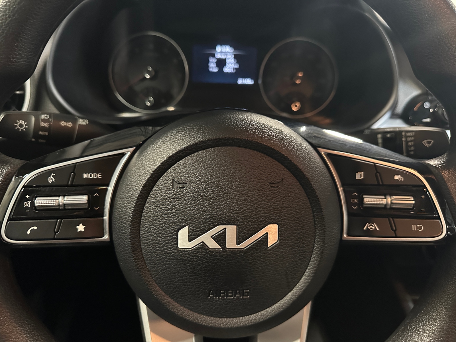 Thumbnail: 2024 Kia Forte - 4