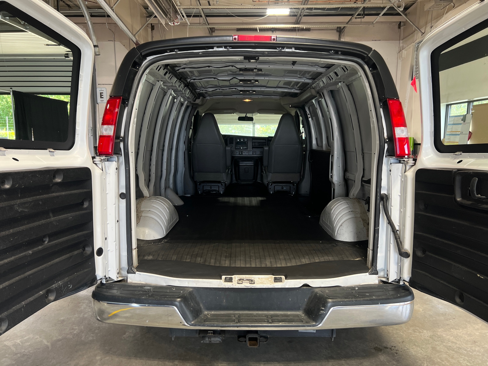 Thumbnail: 2020 Chevrolet Express - 7