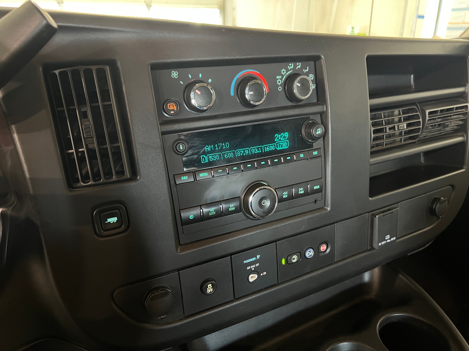 Thumbnail: 2020 Chevrolet Express - 4