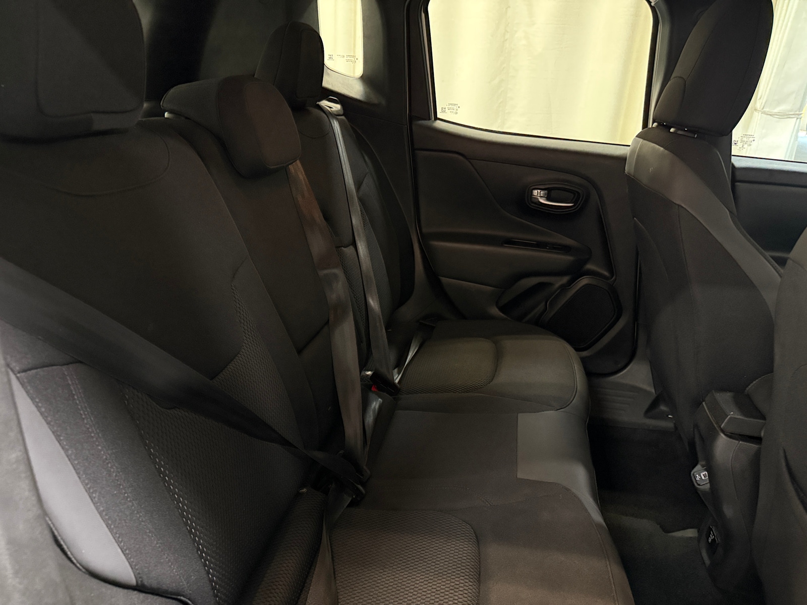 Thumbnail: 2020 Jeep Renegade - 6