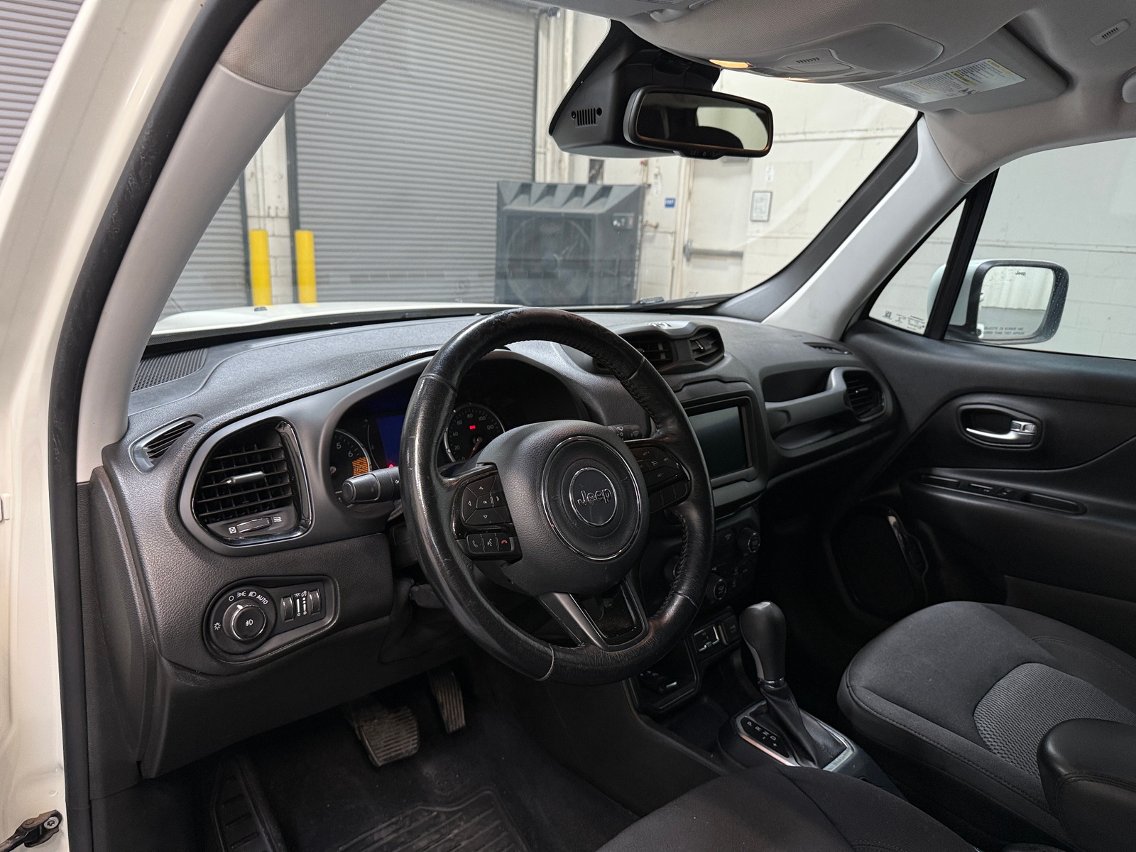 Thumbnail: 2020 Jeep Renegade - 3