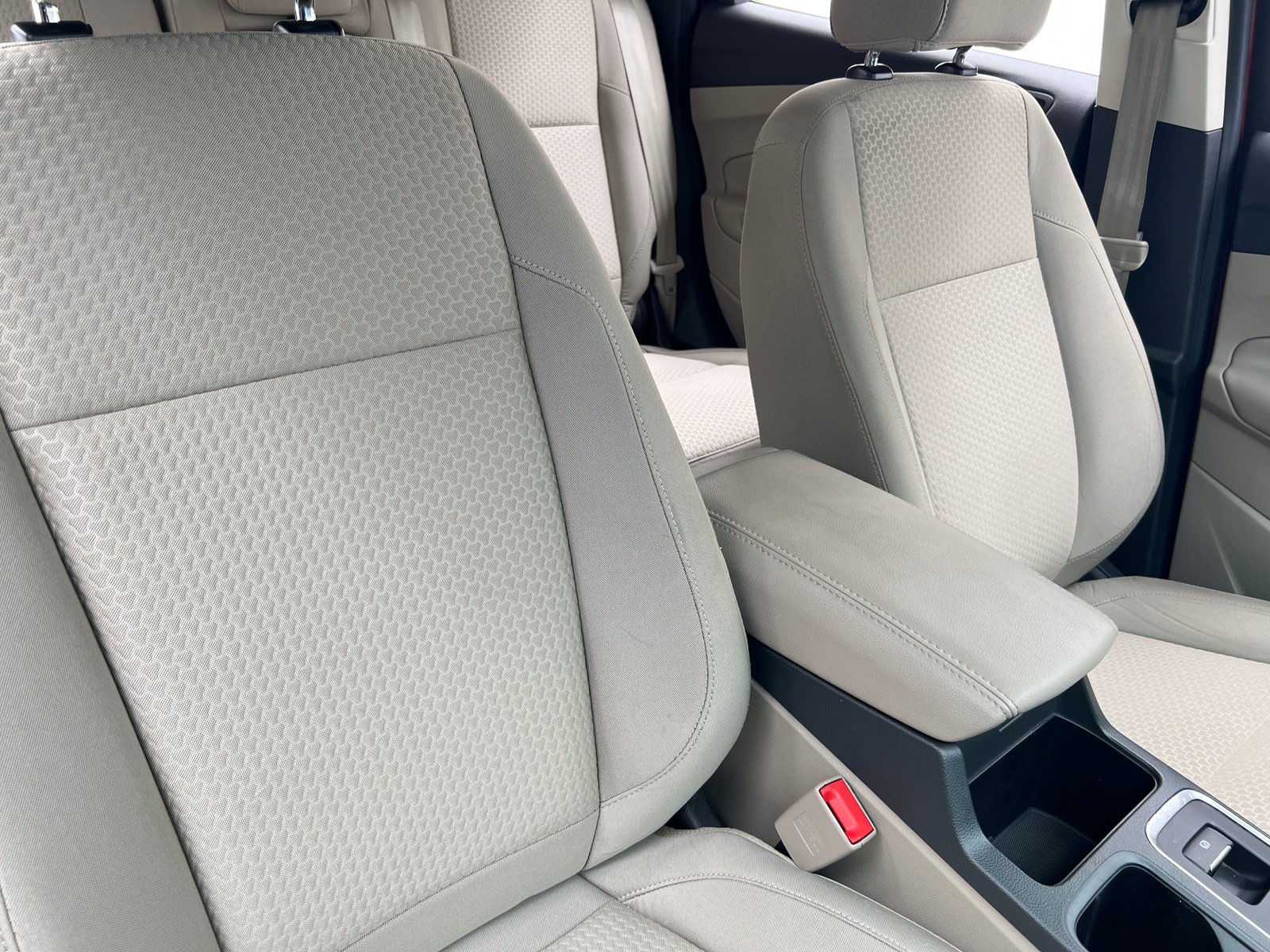Thumbnail: 2017 Ford Escape - 2
