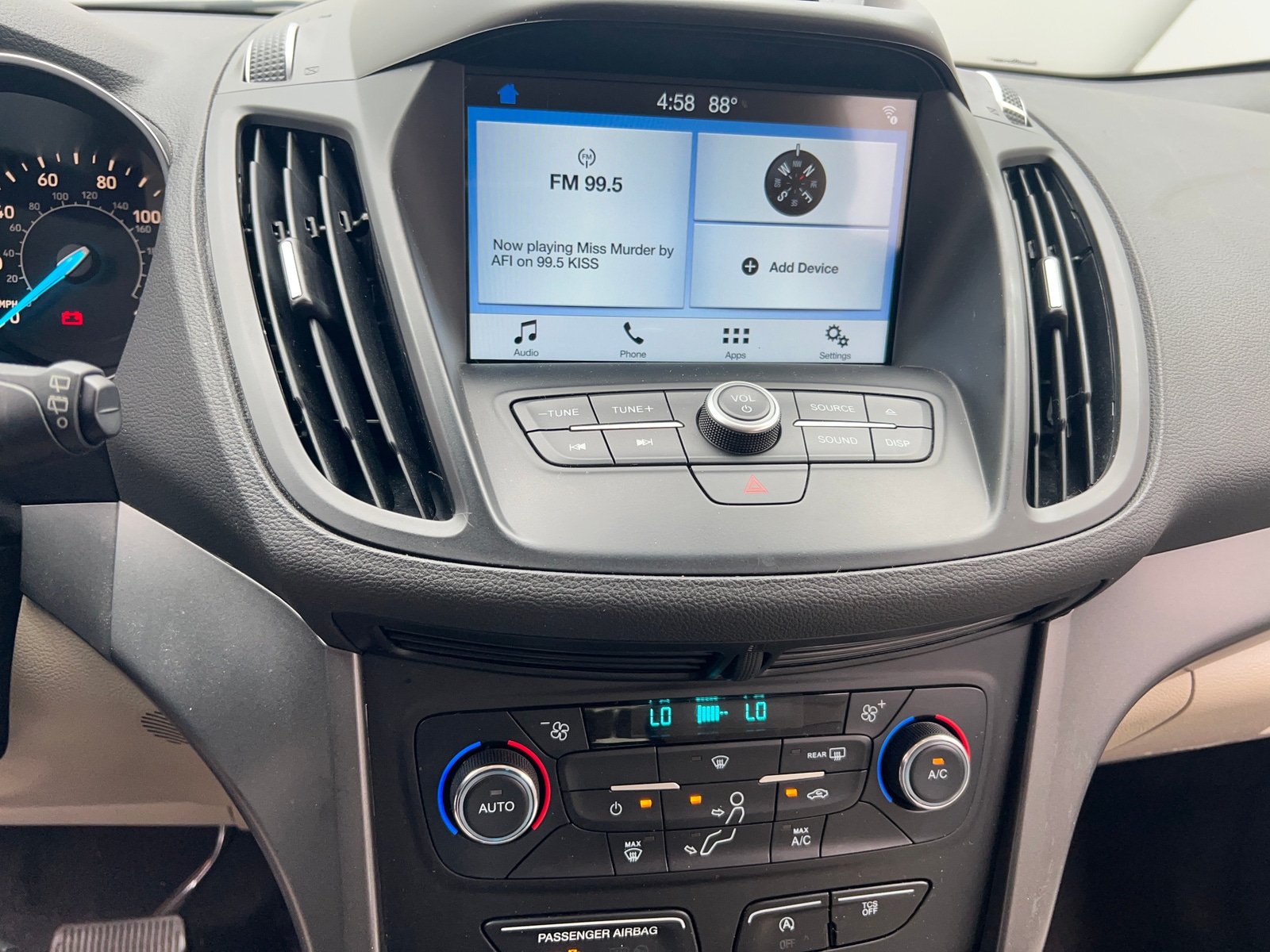 Thumbnail: 2017 Ford Escape - 4