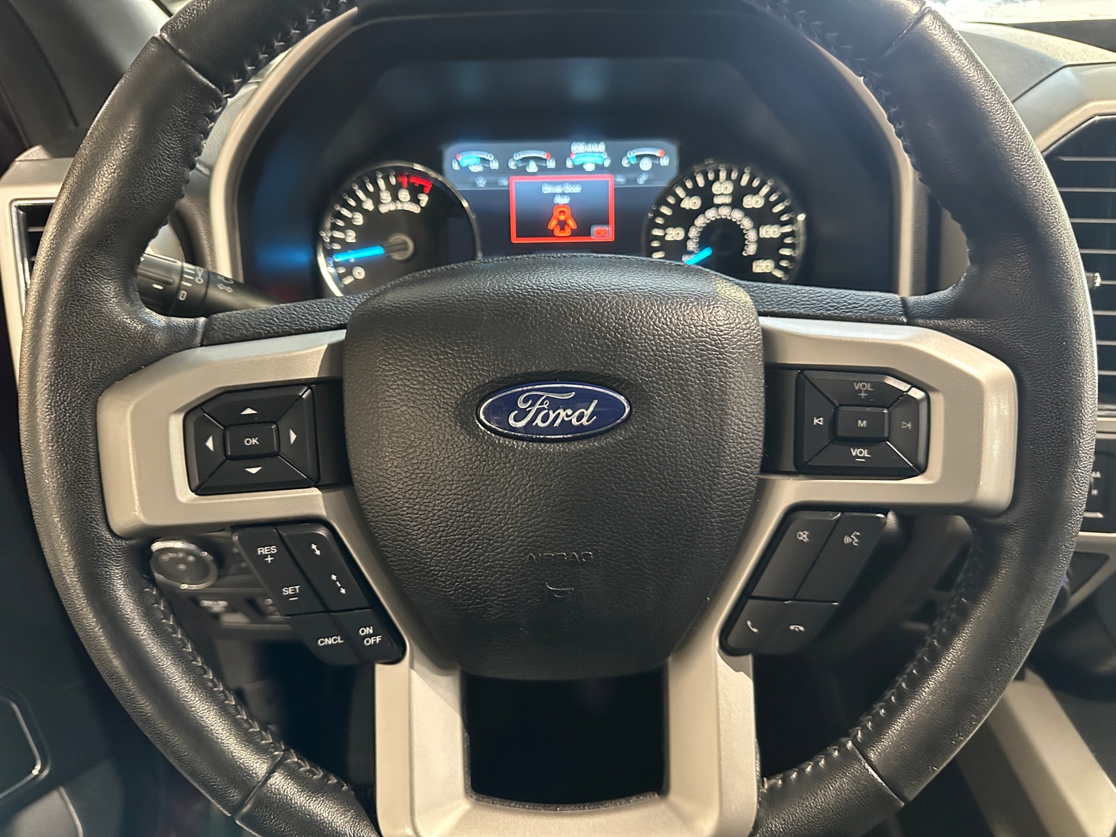 Thumbnail: 2018 Ford Econoline - 4