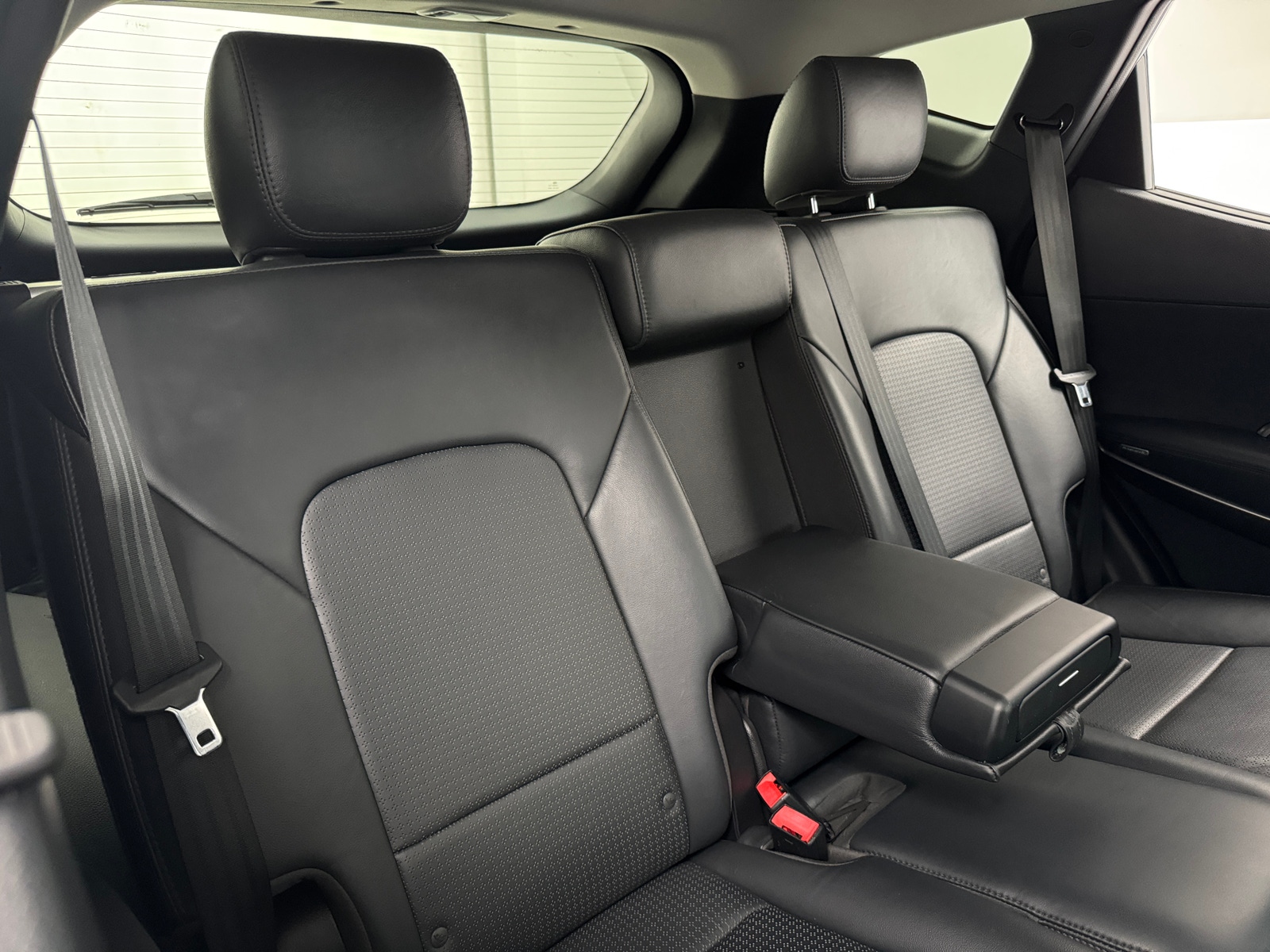 Thumbnail: 2014 Hyundai Santa Fe - 5