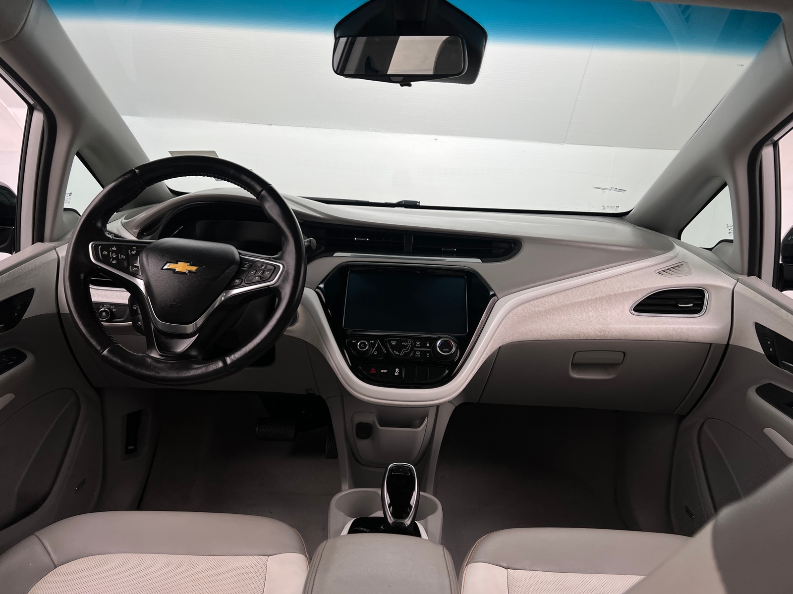Thumbnail: 2019 Chevrolet Bolt EV - 2